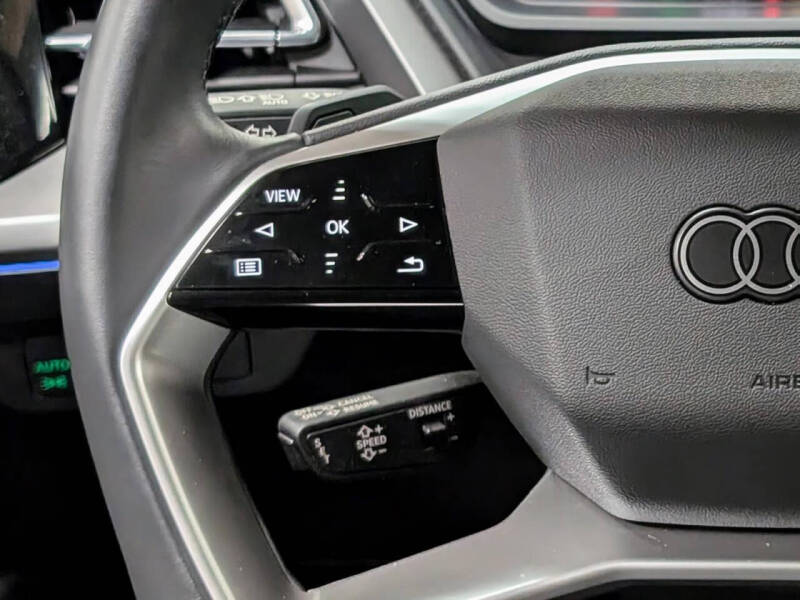 2024 Audi Q4 e-tron quattro Premium Plus 55