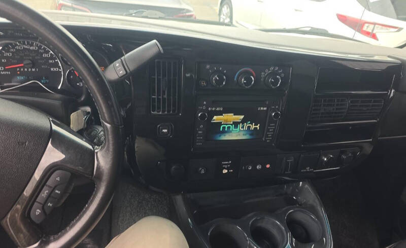 2016 Chevrolet Express 2500