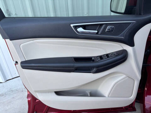 2017 Ford Edge Titanium