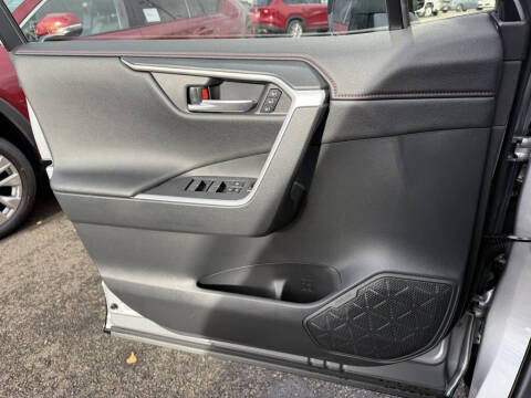 2025 Toyota RAV4 Plug-in Hybrid XSE