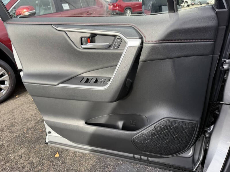 2025 Toyota RAV4 Plug-in Hybrid XSE