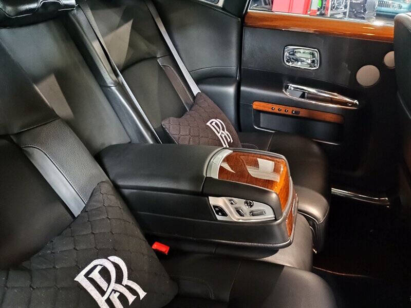 2010 Rolls-Royce Ghost 61