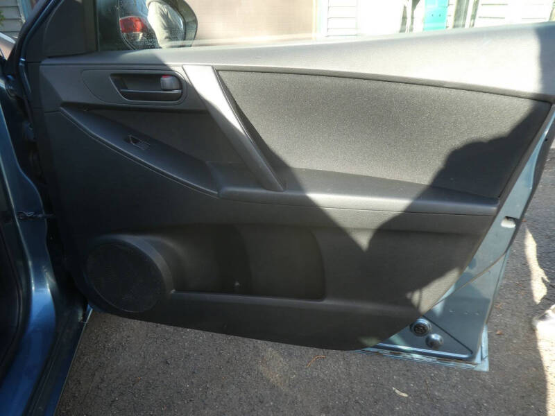 2010 Mazda MAZDA3 i Sport