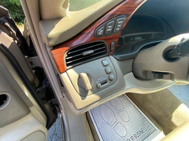 2003 Cadillac DeVille