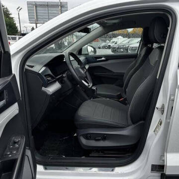 2024 Volkswagen Taos SE 4Motion