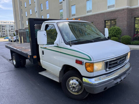 2005 Ford E-Series for sale at Hasani Auto Motors LLC in Columbus OH