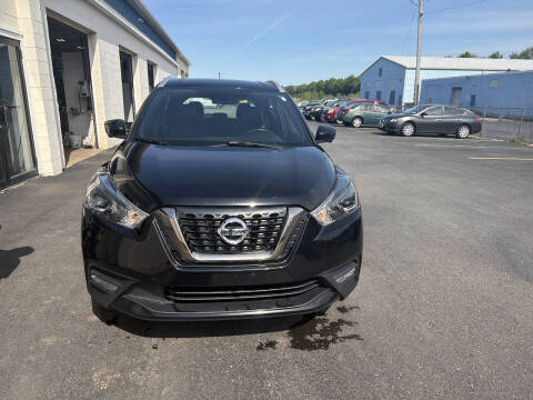 2019 Nissan Kicks SR