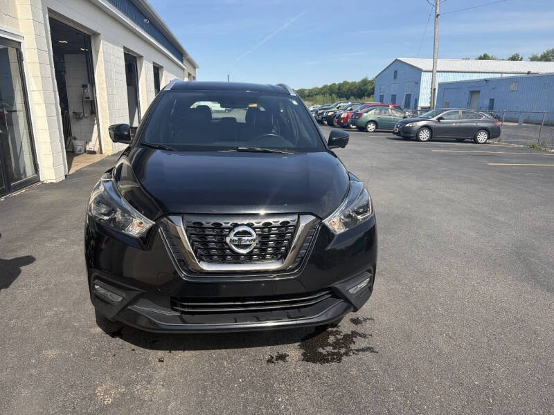 2019 Nissan Kicks SR