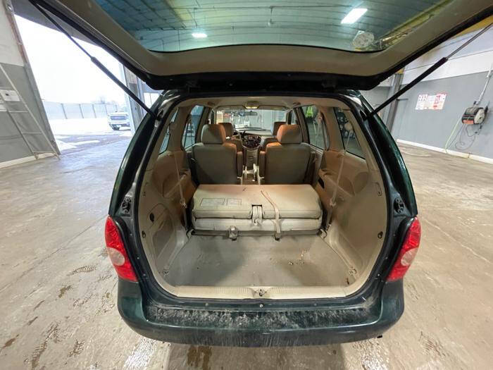 2002 Mazda MPV LX