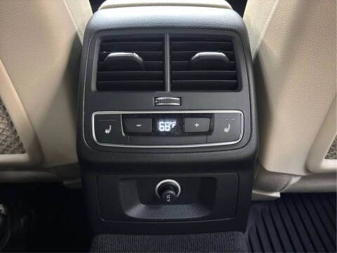 2017 Audi A4 2.0T quattro Premium Plus