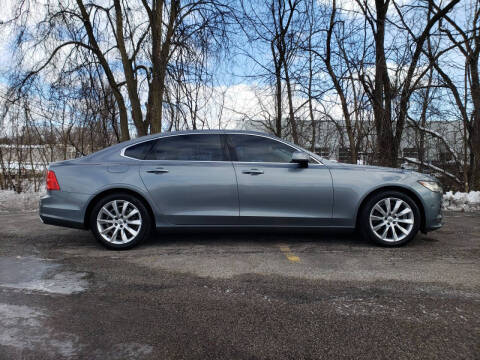 2018 Volvo S90 T6 Momentum