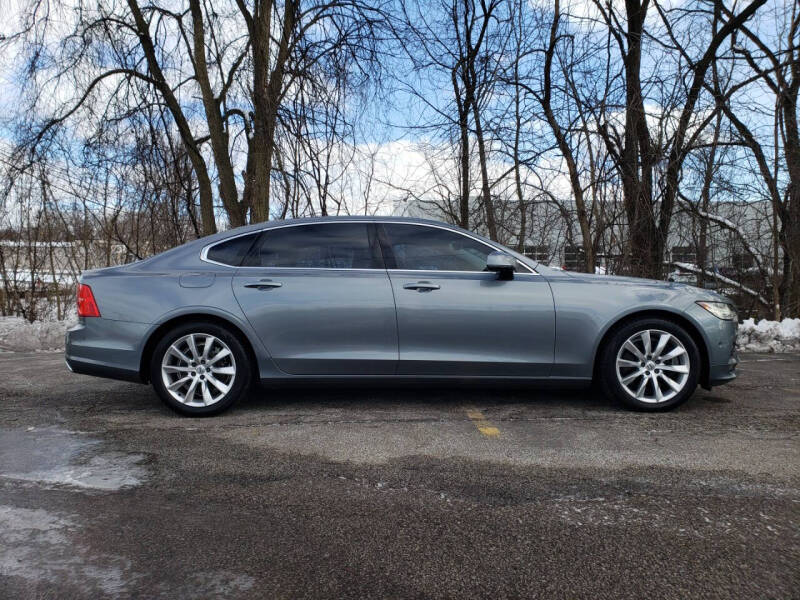 2018 Volvo S90 T6 Momentum