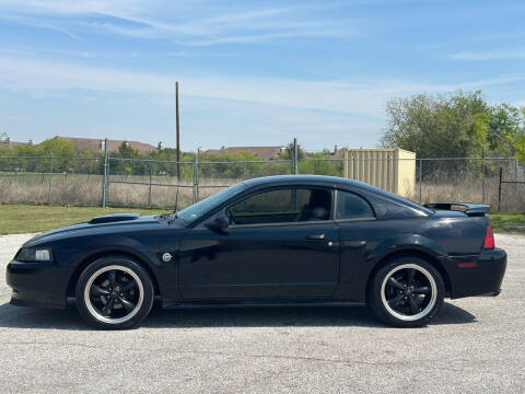 2004 Ford Mustang GT Deluxe