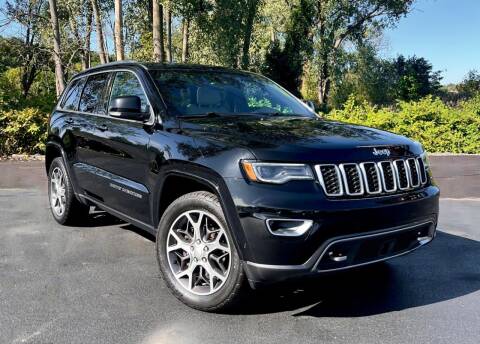 2018 Jeep Grand Cherokee for sale at GABBY'S AUTO SALES in Valparaiso IN