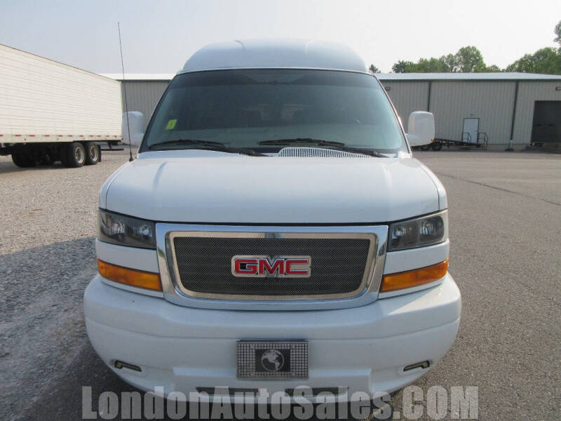 2017 GMC Savana 2500