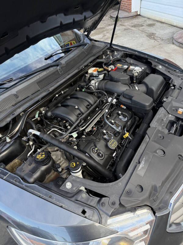 2018 Ford Taurus SEL