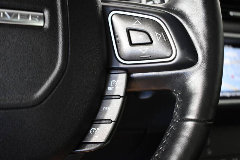 2019 Land Rover Range Rover Evoque SE Premium