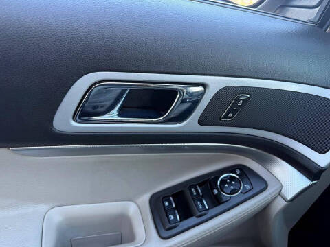 2011 Ford Explorer XLT