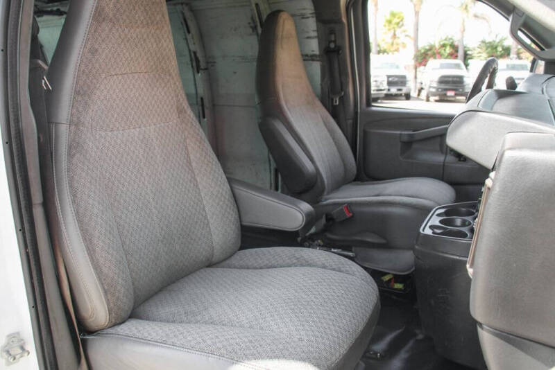 2017 Chevrolet Express 2500