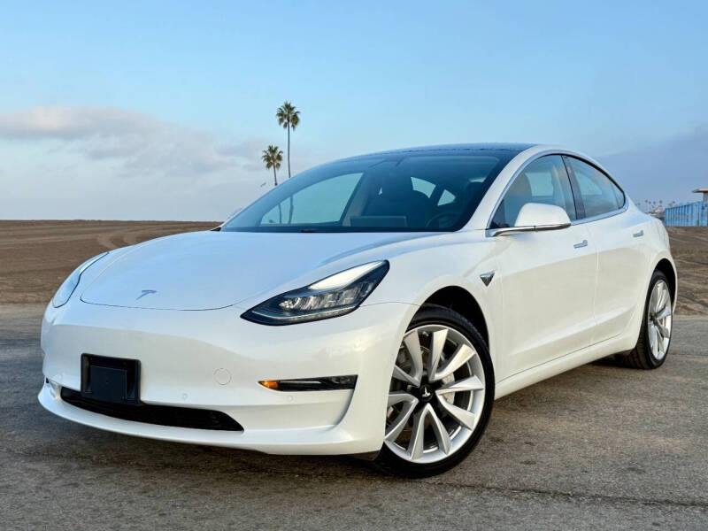 2019 Tesla Model 3 Base's photo