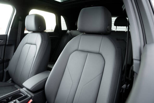 2025 Audi Q3 quattro S line Premium 45 TFSI