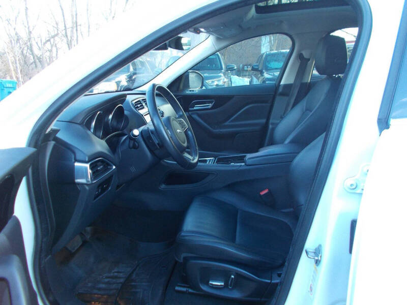 2020 Jaguar F-PACE 25t