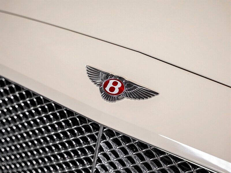 2016 Bentley Continental 11