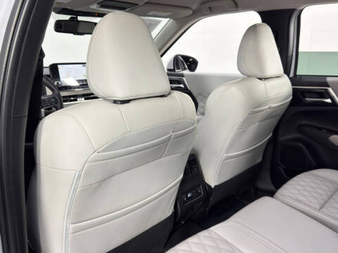 2022 Mitsubishi Outlander SEL