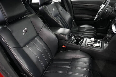 2016 Chrysler 300