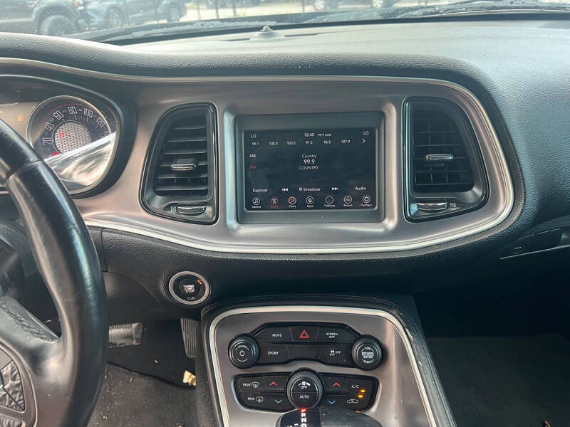 2019 Dodge Challenger SXT