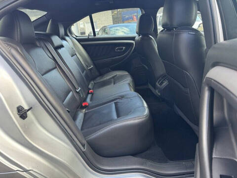 2013 Ford Taurus SEL