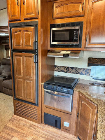 2012 Forest River V-Cross