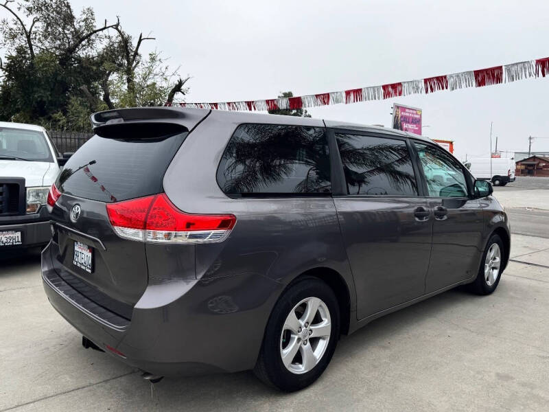 2013 Toyota Sienna L 7-Passenger