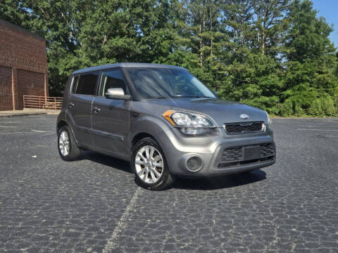2013 Kia Soul +