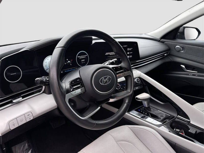 2023 Hyundai Elantra Hybrid Limited