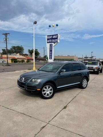 2007 Volkswagen Touareg for sale at Right Away Auto Sales in Colorado Springs CO