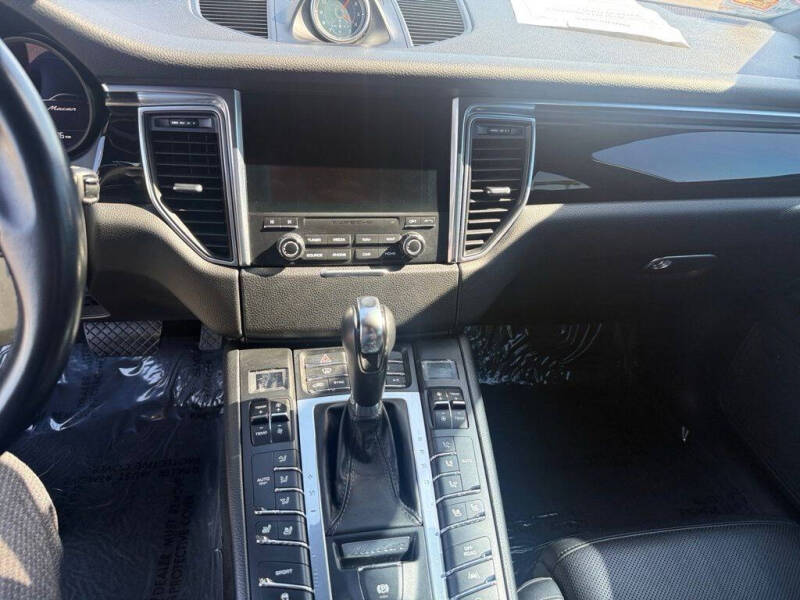2018 Porsche Macan