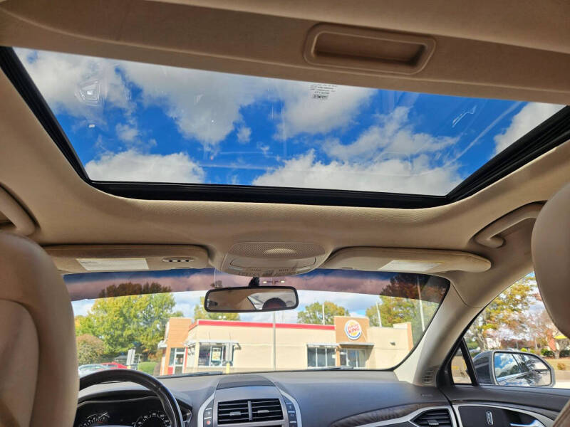 2017 Lincoln MKZ Select