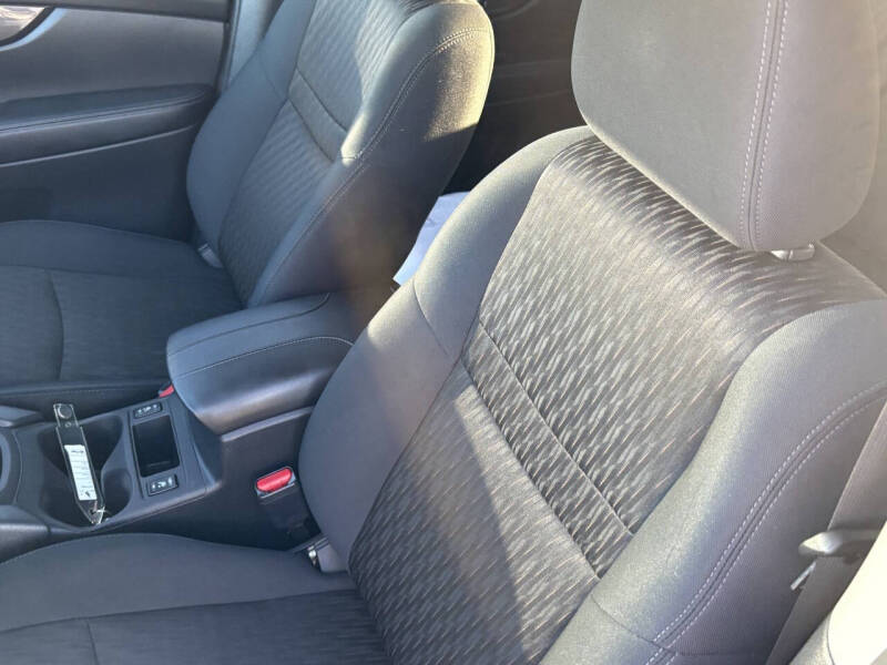 2017 Nissan Rogue Hybrid