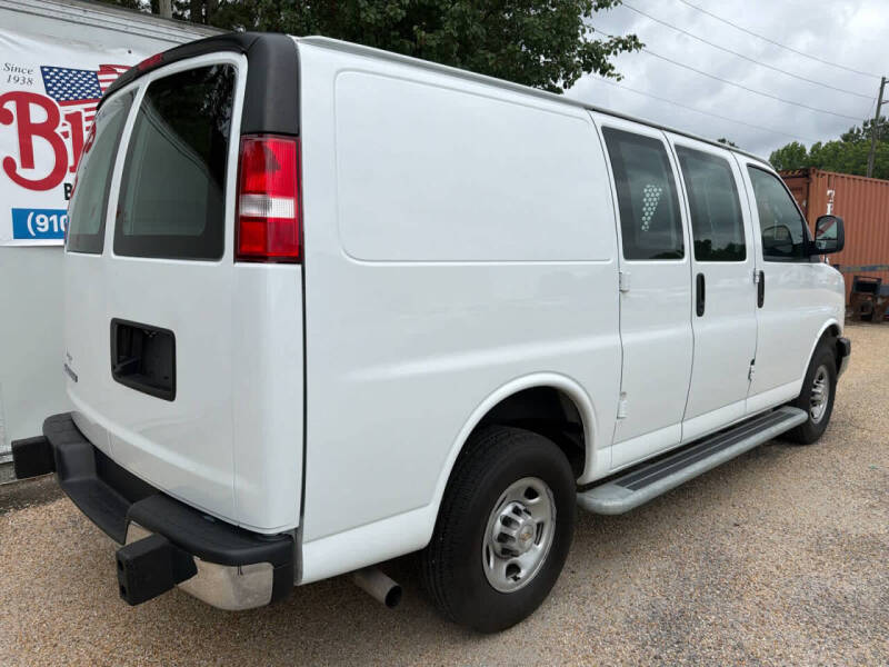 2024 Chevrolet Express 2500