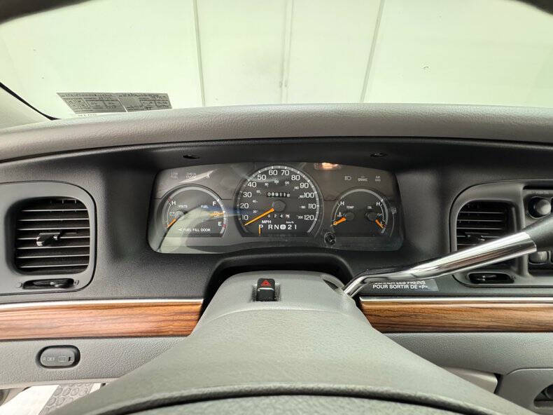 1997 Ford Crown Victoria LX