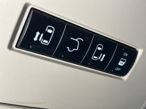 2014 Chrysler Town and Country Touring