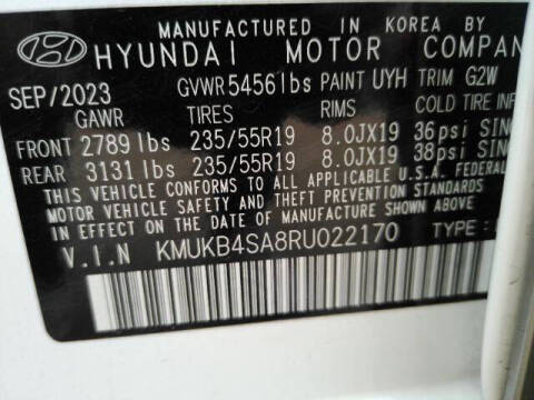 2024 Genesis GV60 Standard