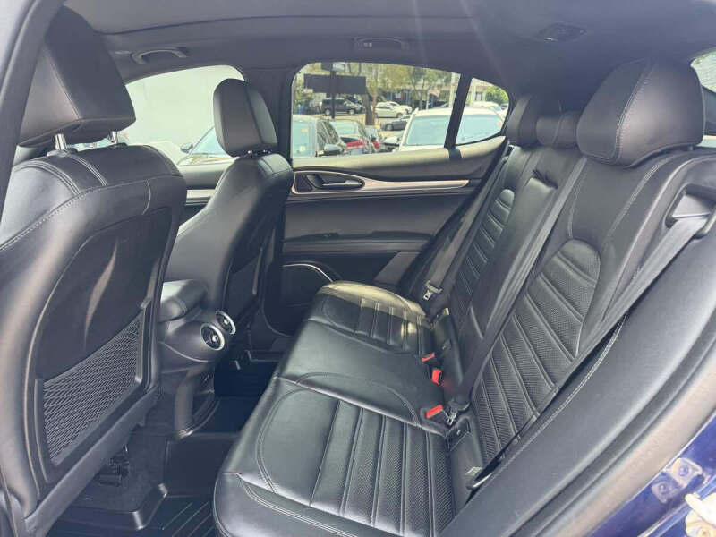 2018 Alfa Romeo Stelvio Ti Sport