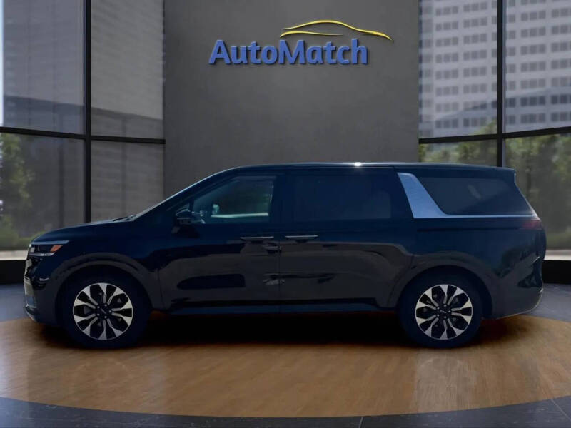 2024 Kia Carnival EX