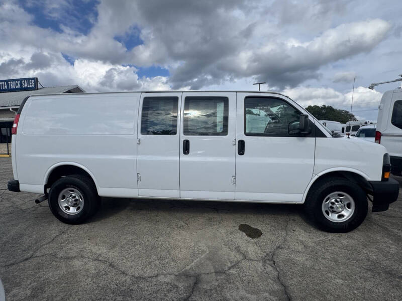 2021 Chevrolet Express 2500