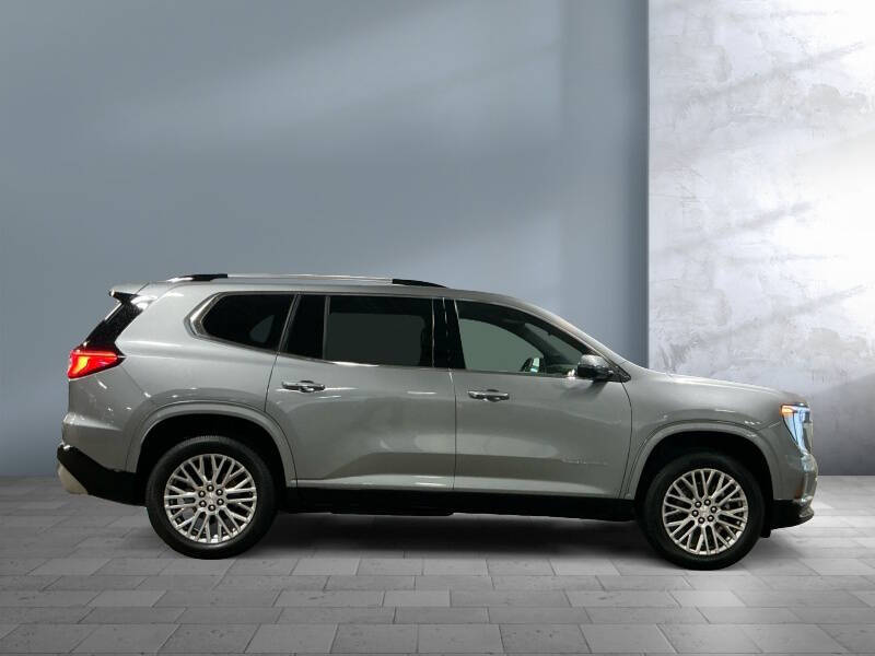 2024 GMC Acadia Denali