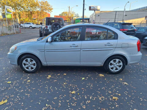 2009 Hyundai Accent GLS