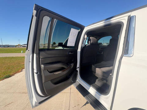 2017 Chevrolet Suburban LS