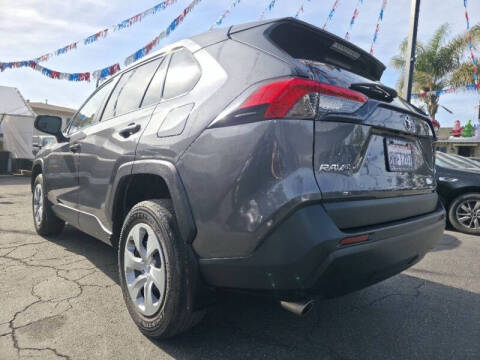2021 Toyota RAV4 LE